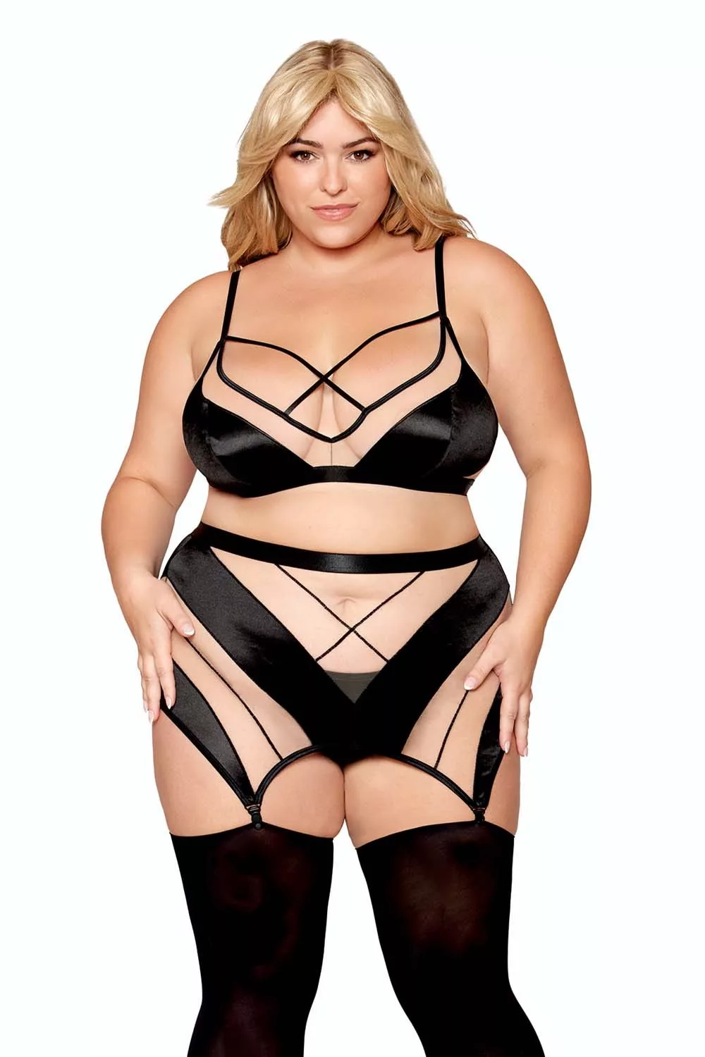 Ensemble grande taille avec Soutien-gorge, jupe porte-jarretelles, string